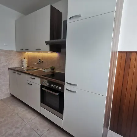Spacious Apartment Mank3 City Split Exterior photo